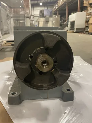 Lenze GST09-2M VBR 160C22 Gear Drive/Speed Reducer 15.156:1 96.3RPM 11KW