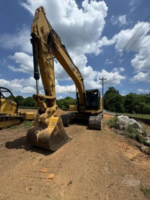 Used 2021 CATERPILLAR 320 Excavators Tennessee US | Big D Heavy Equipment #1556365
