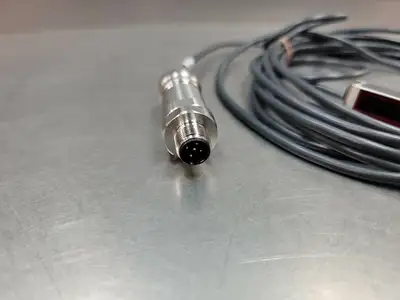 USED Omron E3ZMB81