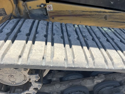 USED 2015 CAT 277D