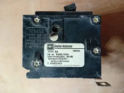 Used CUTLER-HAMMER BAB3100H Switchgears British Columbia CA | Lenmark #1438385