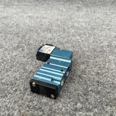 Used MAC VALVES INC 411A-F0A-DM-DFFJ-1KD Solenoid Valves California US | Davliegogo LLC #1707938