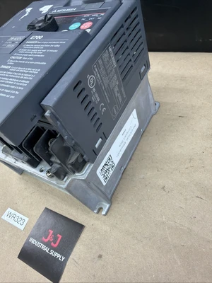 USED Mitsubishi Electric FR-E740-060-NA