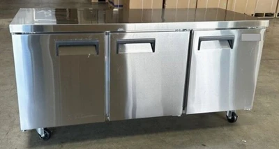 171-0047 72” Undercounter Self Contained Cooler