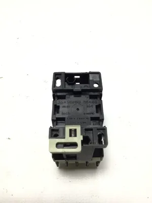 Telemecanique LC1D1810 IEC Contactors 3HP 3PH 32/35A (Lot of 4)