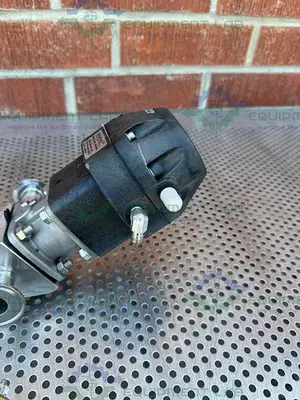 USED LOT OF 2 - ITT PURE FLO 3 WAY DIAPHRAGM VALVE W/ 1" SANITARY FITTING
