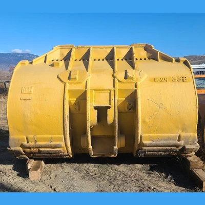 USED CATERPILLAR R2900