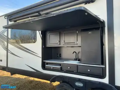 USED 2019 VENTURE SPORTTREK TOURING 336 VRK