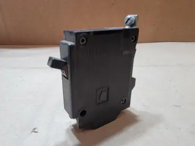 Used SYLVANIA QB115 Circuit Breakers British Columbia CA | Lenmark #1488988