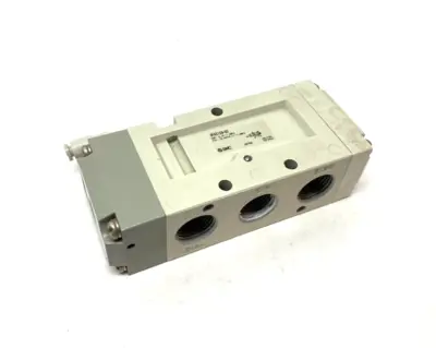 USED SMC AIR OPERATED PILOT VALVE 5-PORT 0.15~1.0MPA