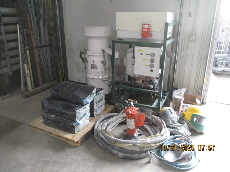 Used 2012 Sponge Jet 85 HP blast pot Blast Cleaning Illinois US | 520 Machinery Sales LLC #787156