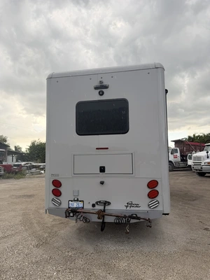 Used 2021 INTERNATIONAL SHOWHAULER CUSTOM 4X4 Campers, Caravans, Motorhomes Michigan US | Miedema Asset Management Group #1580270