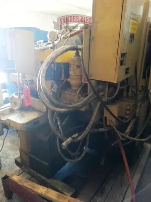 Cincinnati Milacron/Heald Model 261-16 16" Rotary Grinder