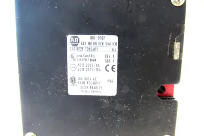 NEW ALLEN BRADLEY 802F-TD6SM11 SAFETY SWITCH 802FTD6SM11
