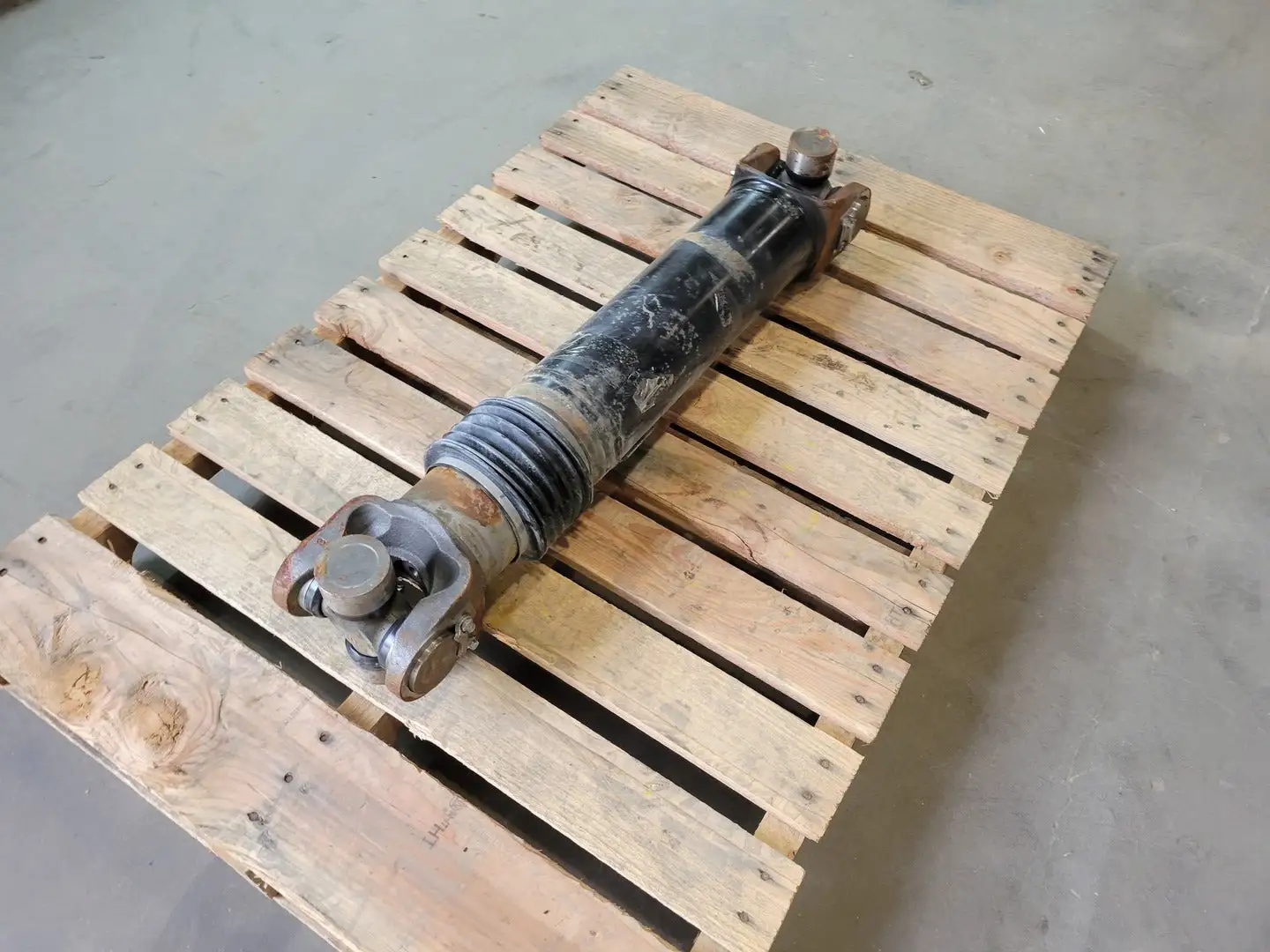 NEW PROBUILT A09-10519-320