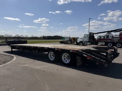Used 2013 BLACKSTONE DOVE TAIL STEP DECK Flatbed Trailers Minnesota US | Carco Truck & Equipment #1513948