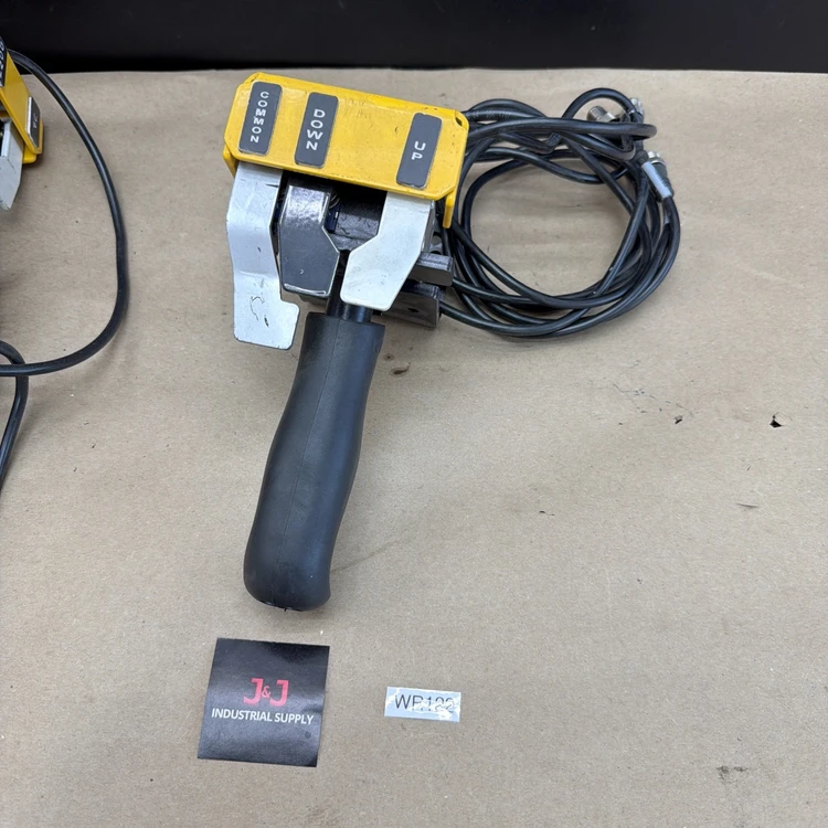 Used Knight Pneumatic 3 Way Miscellaneous MRO Indiana US | J&J Industrial Supply #874423