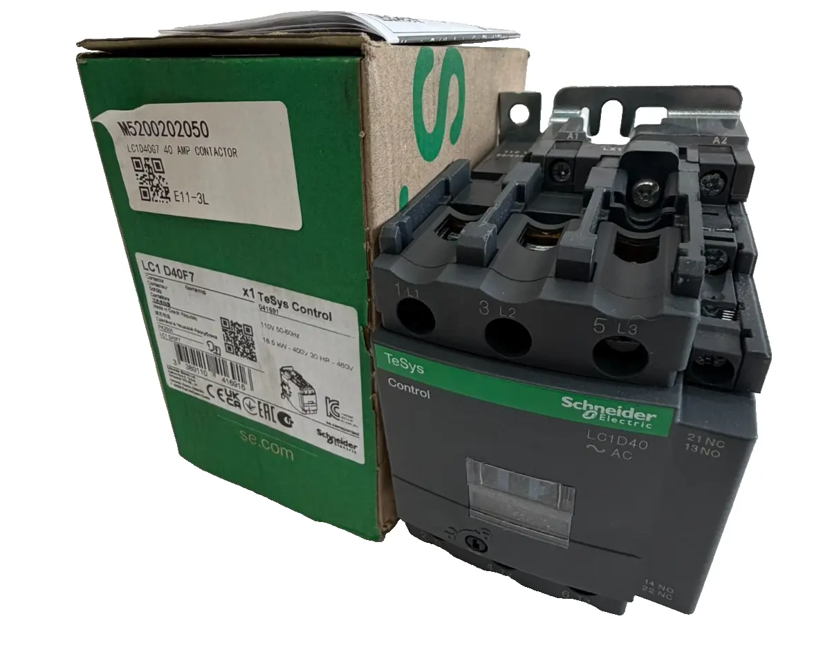 NEW SCHNEIDER ELECTRIC LC1 D40F7 CONTACTOR 40AMP LC1D40F7