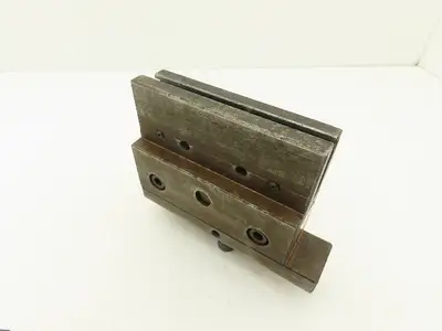 Used AMADA _UNKNOWN_ Die Holders Indiana US | Arrow Industrial #1250875