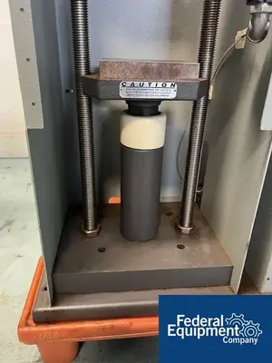 USED Carver 15 Ton Carver Platen Press, Model 3888.1DI0A00