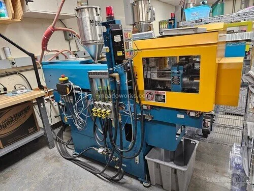 Used 2000 BOY 12A Injection Molding Machines Illinois US | Meadoworks #1503432