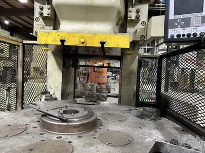 Used 1997 KOMATSU OBS Gap Frame (OBS) Presses Florida US | Southern Fabricating Machinery Sales, Inc. #1323227