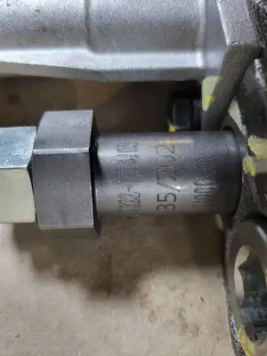 NEW CATERPILLAR 107-0547