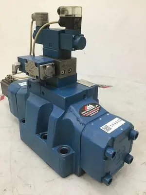 USED REXROTH 4WRKE35W2-0000-21/6A24EZ9