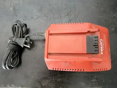 USED HILTI 2015761 & 2136393