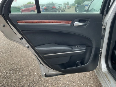 USED 2012 CHRYSLER 300