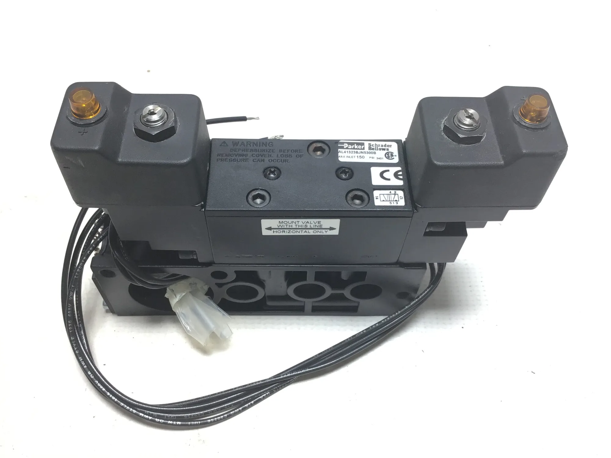 Parker Schrader Bellows AL41323BJN5300B Pneumatic Solenoid Valve 150PSI 6.0Watts