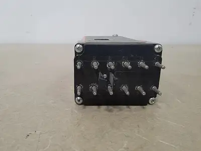 USED RED LION PRS11021