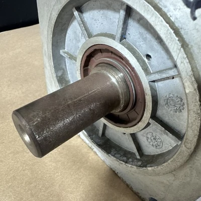 USED Rexroth R911277757