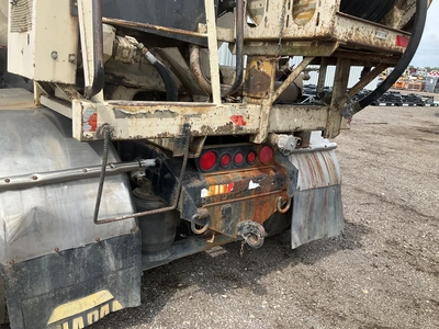 Used 1997 VOLVO WG64T Water Trucks Michigan US | Miedema Asset Management Group #1304692