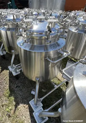 Used Vertical 316L Stainless Steel Board Rated Jacketed Tank – 103 Liter