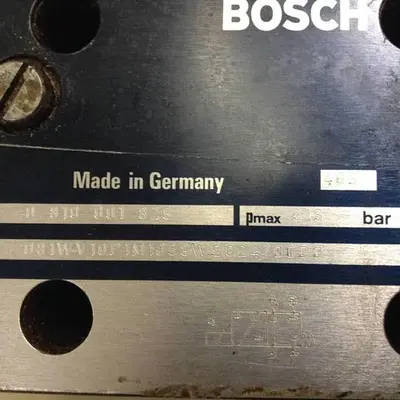 USED BOSCH 0 810 001 825