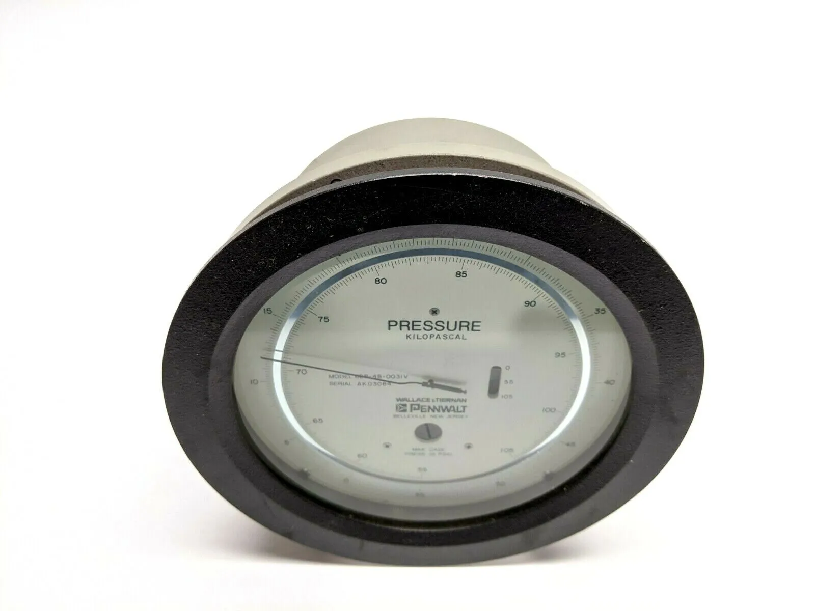 USED PENNWALT WALLACE & TIERNAN KILOPASCAL GAUGE 0-105