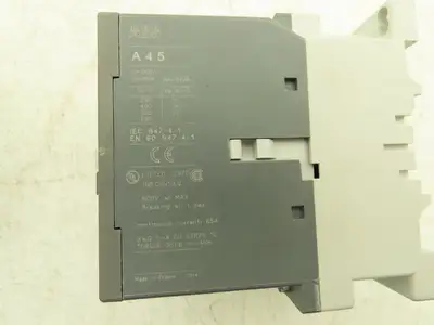 ABB AB 45 Contactor Motor Starter 120VAC Coil 22kw 600VAC 60A 4 Pole
