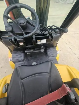 Used 2018 YALE GDP080VX Internal Combustion Forklifts: Pneumatic Tire Illinois US | Somerset Equipment Sales #1546162
