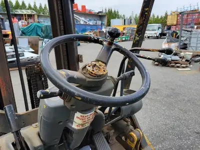 USED KOMATSU FG30HT-14