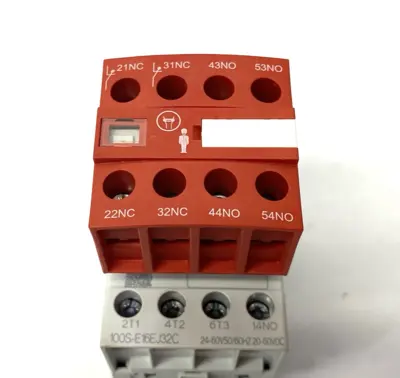 USED ALLEN BRADLEY SER. A MCS-E SAFETY CONTACTOR, 16A, AC3 DUTY