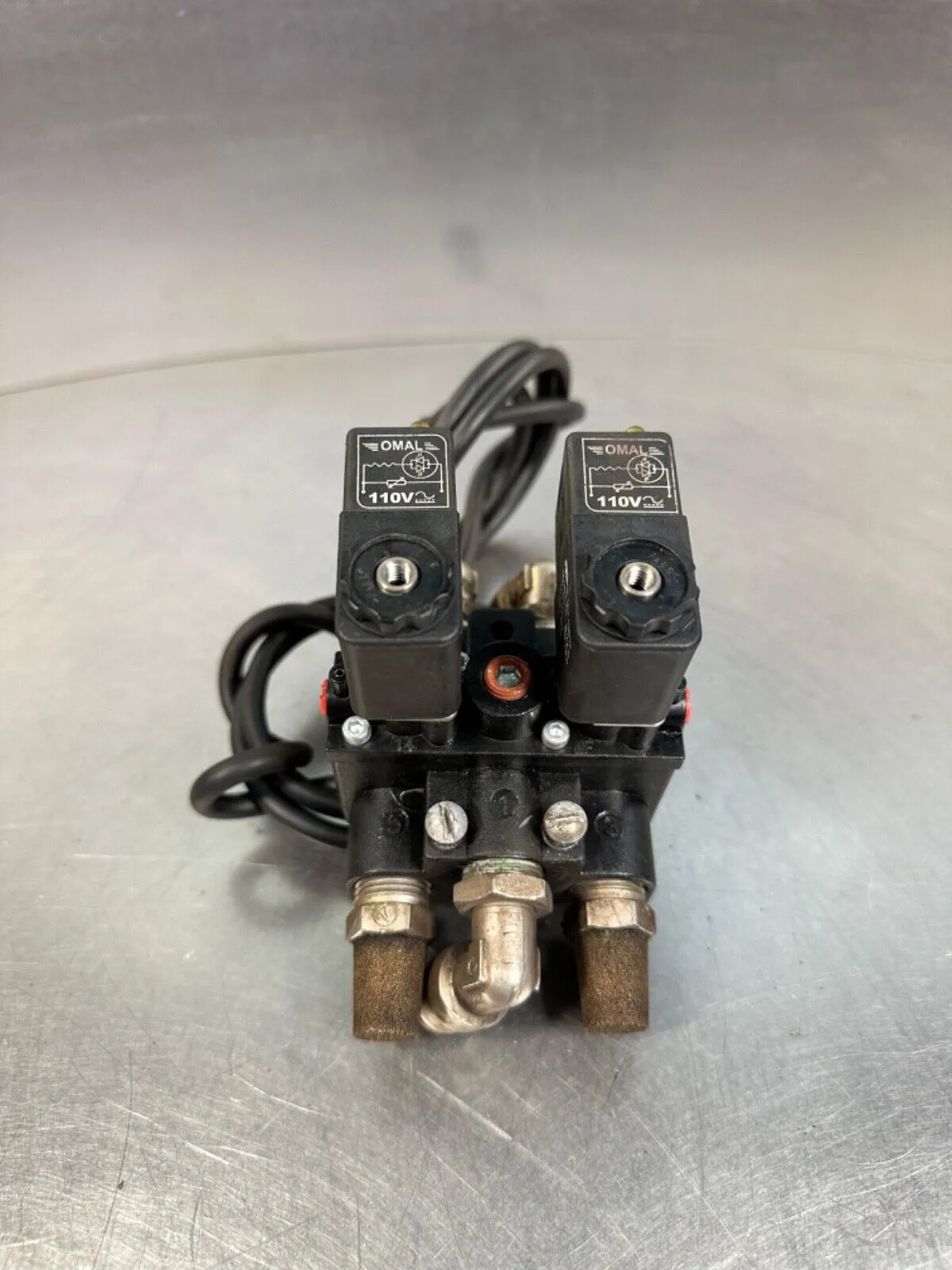 Aro A213SD-120-A Solenoid Air Cont. Valve 116-218-33 120V Coils (6E-8)