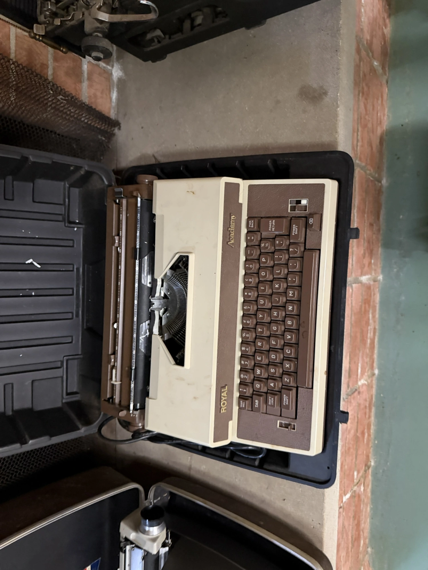 (1) Royal Academy portable typewriter.
