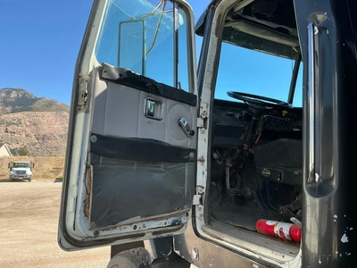 Used 1997 Volvo ACL Dump trucks Utah US | Proxy Equipment #1545564