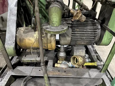 KINNEY HIGH VACUUM PUMP WITH MOTOR: YOBRO #24413