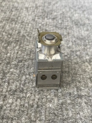 New | in-Stock Micro Switch 2C10 Misc Electrical & Power Parts California US | Davliegogo LLC #1710974