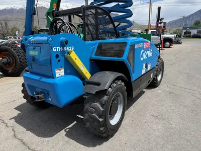 USED 2018 GENIE GTH-5519