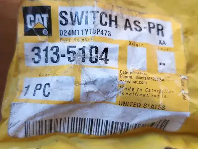 NEW CATERPILLAR 313-5104