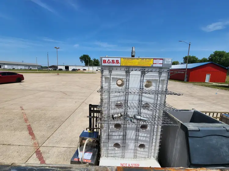 Used BOSS Used B.O.S.S. Space Saver with Portable Filter Machine Fryer Oil Caddy Oil Filter Illinois US | Falcon Restaurant Supply #1376706