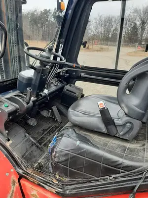 USED 2021 TOVEL FD35T – 4WD ROUGH TERRAIN 7700 LB. FORKLIFT